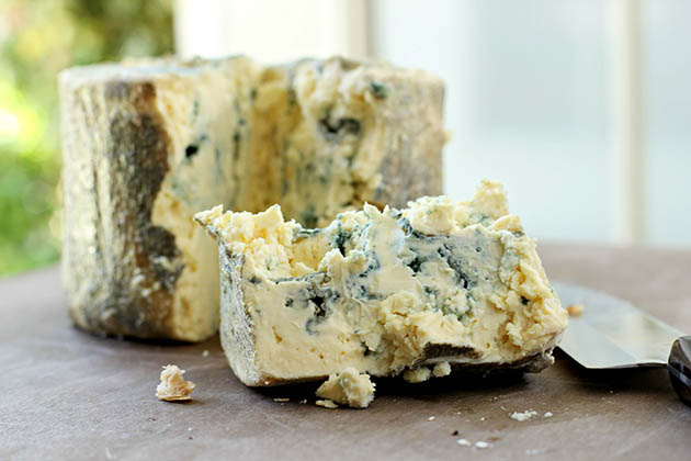 The 13 Substitutes For Goat Cheese That You Ll Love August 2021