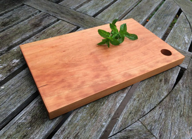 Cherry wood cutting board