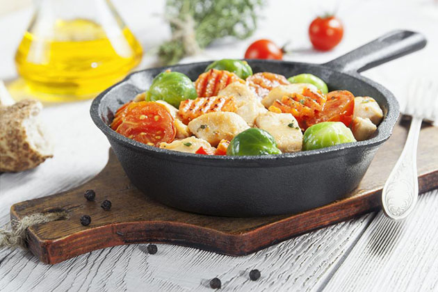 Things To Look For Before Buying Cast Iron Cookware - Get a Starter Pan