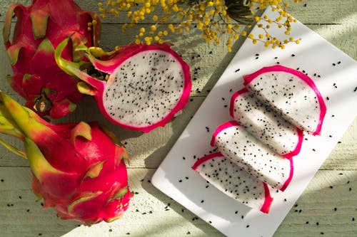 How to cut a dragon fruit